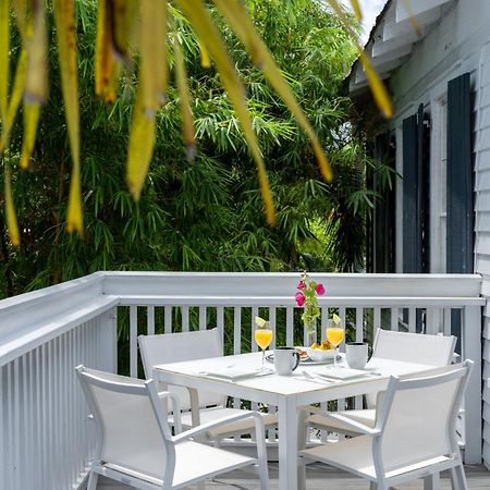 Alexander'S Guesthouse-Adult Exclusive, Lgbtq Friendly คีย์เวสต์ ภายนอก รูปภาพ