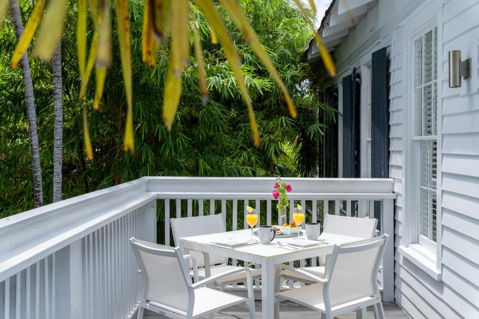 Alexander'S Guesthouse-Adult Exclusive, Lgbtq Friendly คีย์เวสต์ ภายนอก รูปภาพ