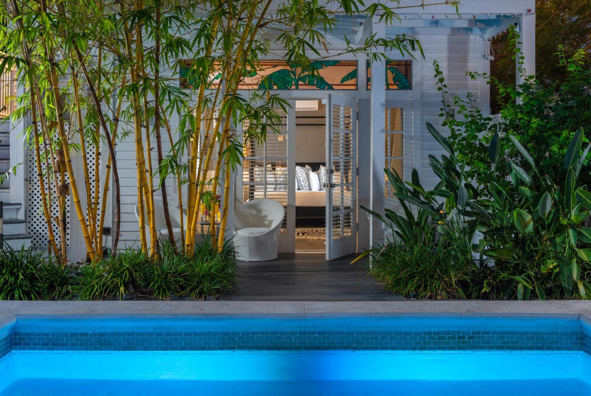 Alexander'S Guesthouse-Adult Exclusive, Lgbtq Friendly คีย์เวสต์ ภายนอก รูปภาพ